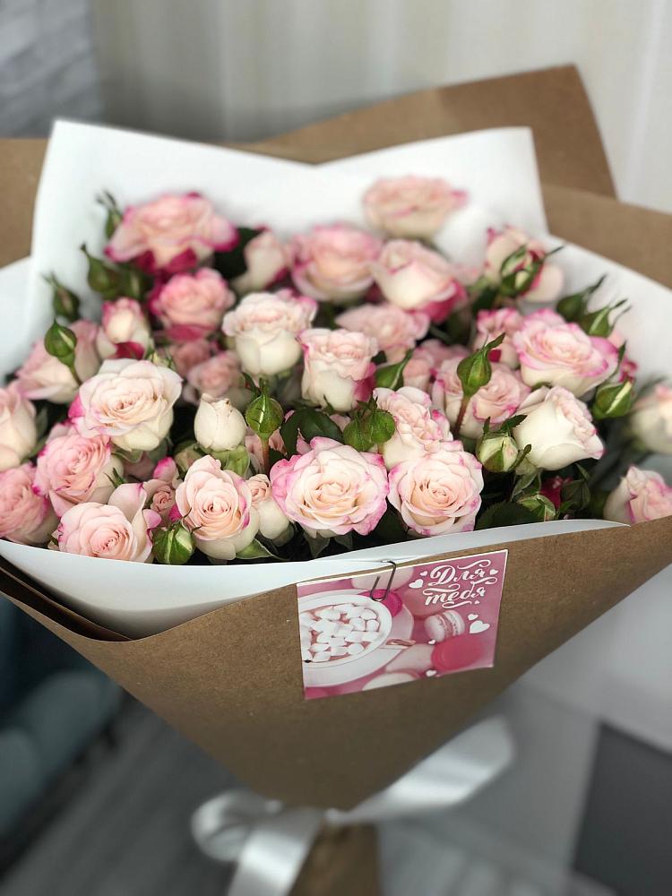 Букет цветов из: Розы в Горки Ленинские