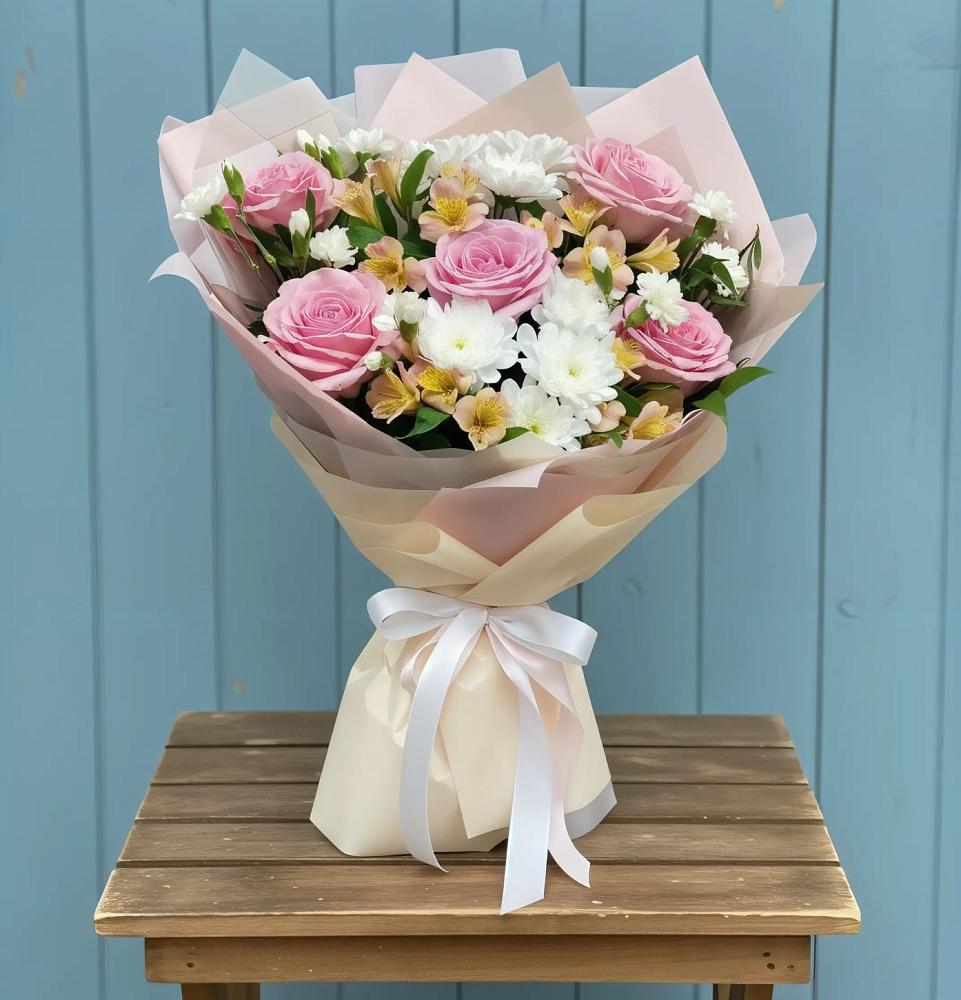 Букет цветов из: Гвоздики, Орхидеи и Розы в Горки Ленинские