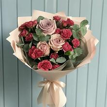 Букет цветов из:  Гвоздики и Розы в Горки Ленинские